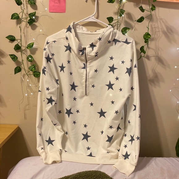 Other - star sweater with turtle neck